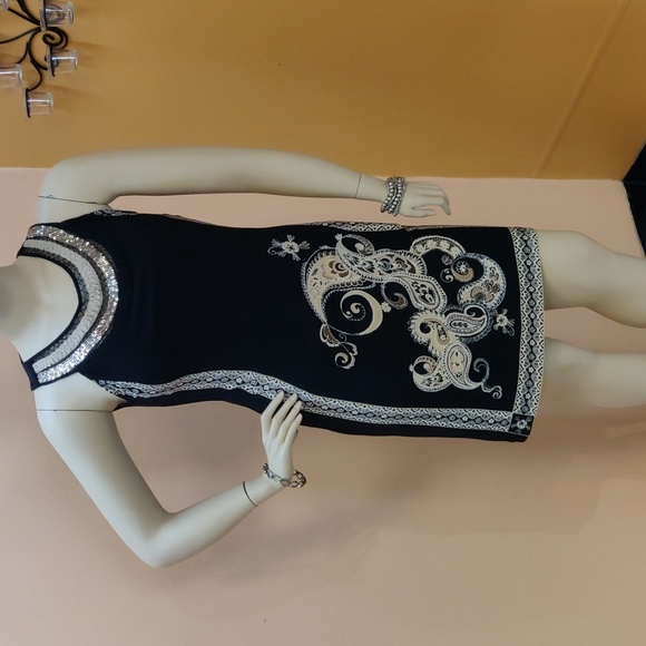 Sandra Darren Sleeveless Black & Beige Knee Length Dress - Picture 2 of 9